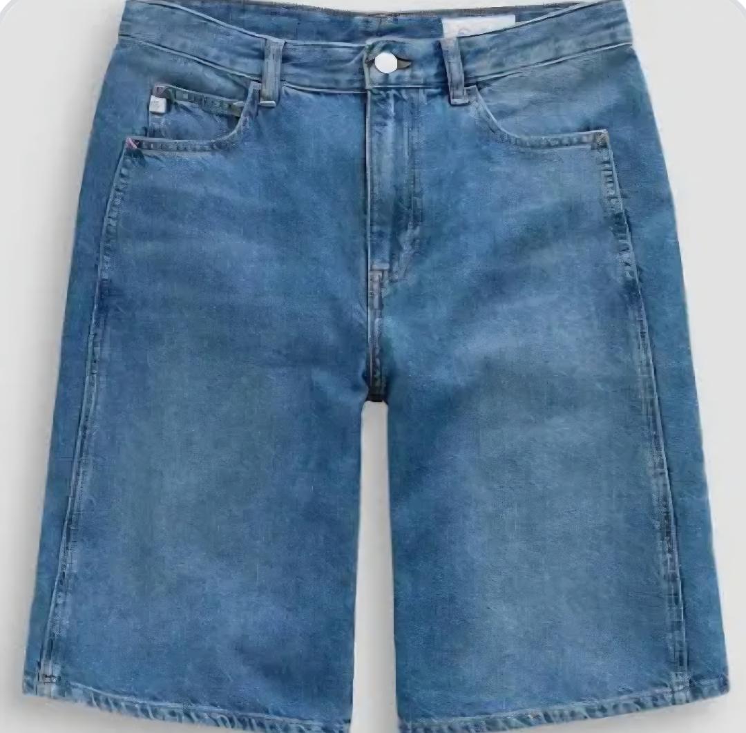 Thalia Short