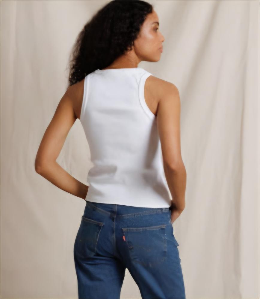 Daphne Tank