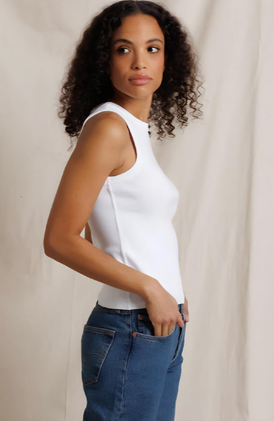 Daphne Tank
